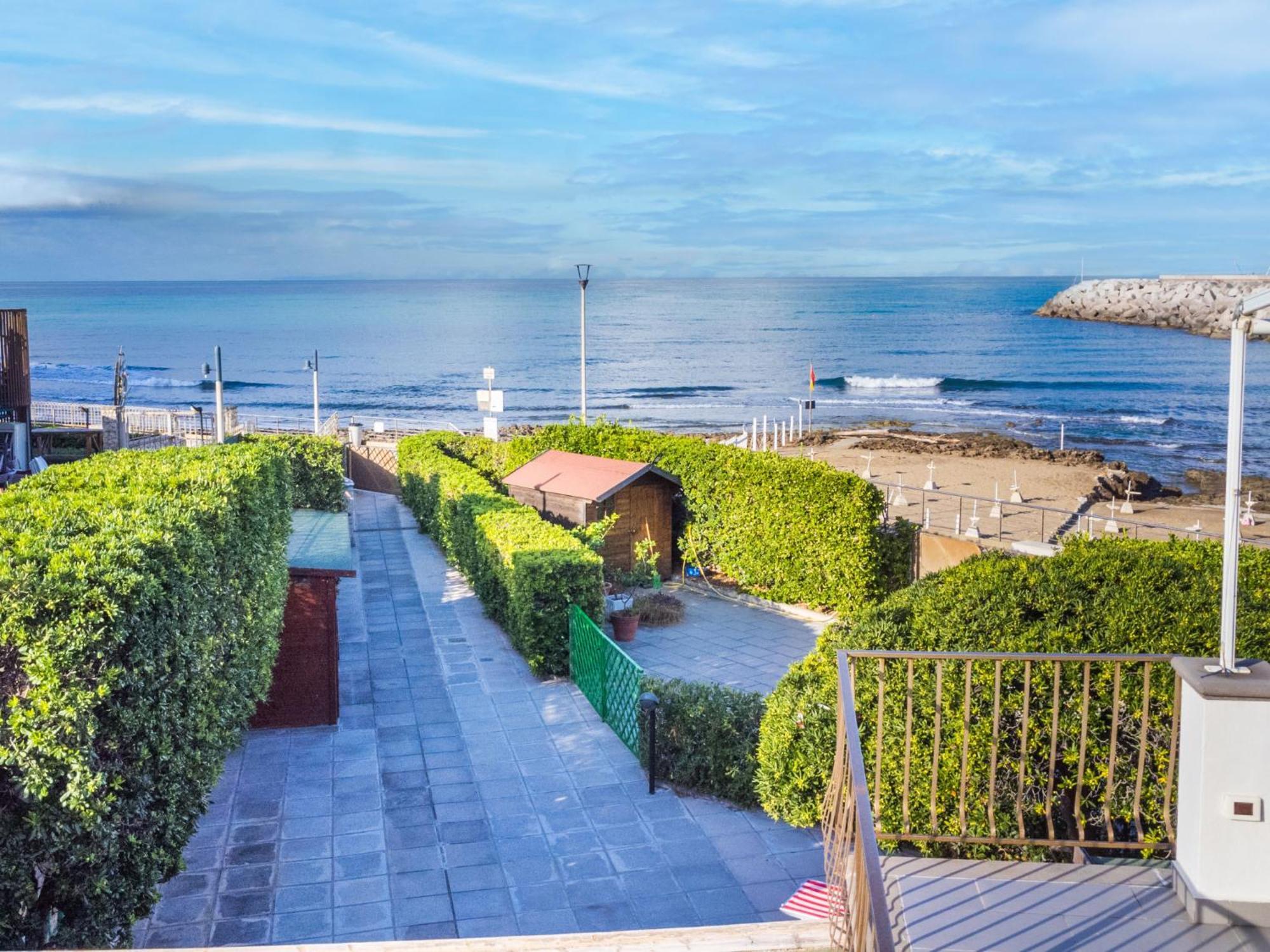 Apartment Casa Al Mare Di Leo By Interhome ロジニャーノ・ソルヴァイ エクステリア 写真