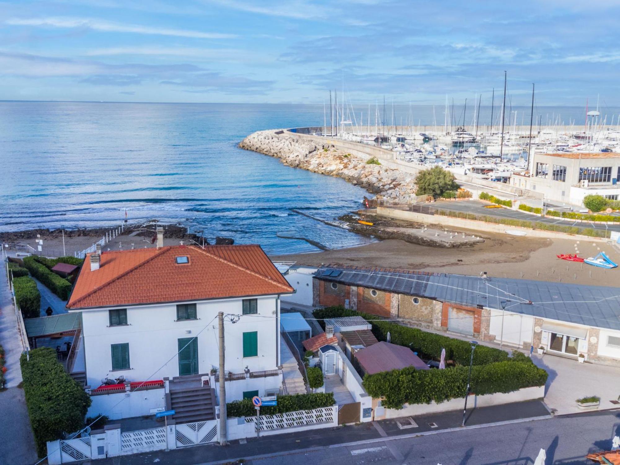 Apartment Casa Al Mare Di Leo By Interhome ロジニャーノ・ソルヴァイ エクステリア 写真